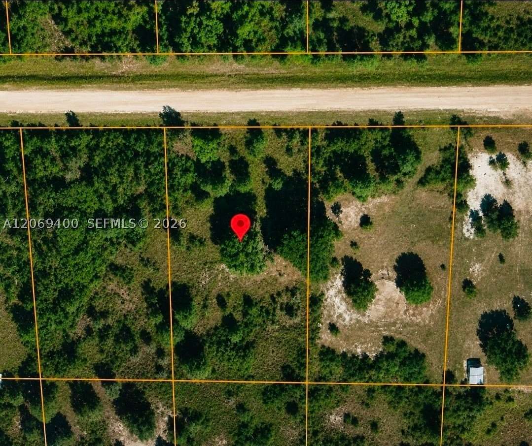 1.25 Acres of Residential Land for Sale in Okeechobee, Florida