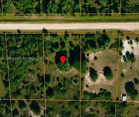 1.25 Acres of Residential Land for Sale in Okeechobee, Florida