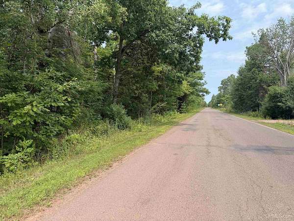 19.9 Acres of Recreational & Residential Land for Sale in Wakefield, Michigan
