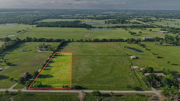 2 Acres of Residential Land for Sale in Greenville, Texas