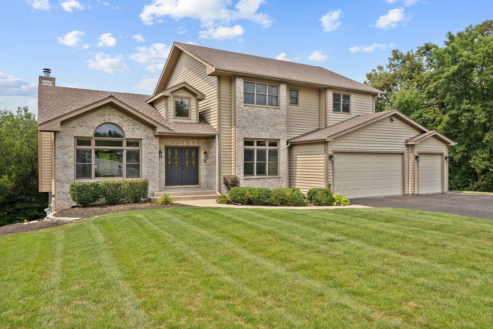1.54 Acres of Land with Home for Sale in Woodstock, Illinois