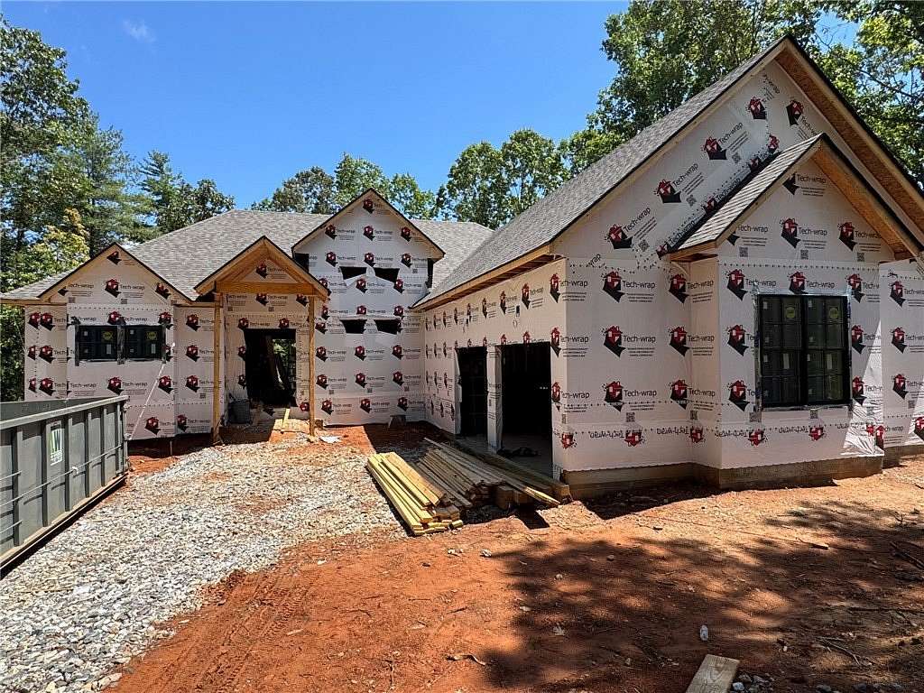 2.28 Acres of Land with Home for Sale in Salem, South Carolina
