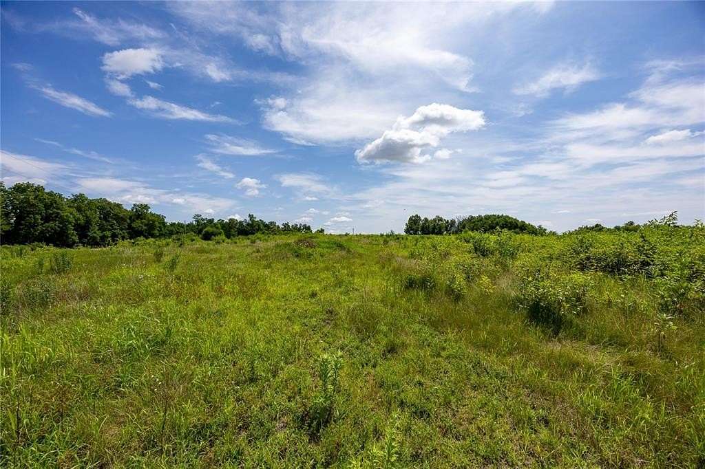 9.16 Acres of Residential Land for Sale in Cedar Rapids, Iowa