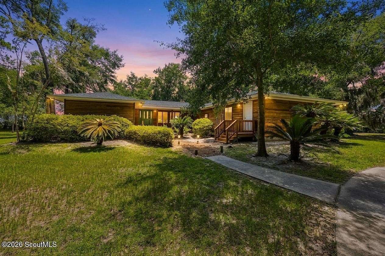 8.64 Acres of Land with Home for Sale in Waverly, Georgia