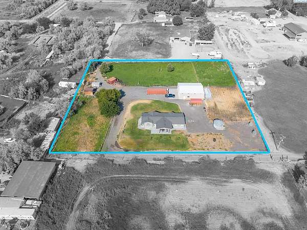 2.55 Acres of Land with Home for Sale in Kennewick, Washington