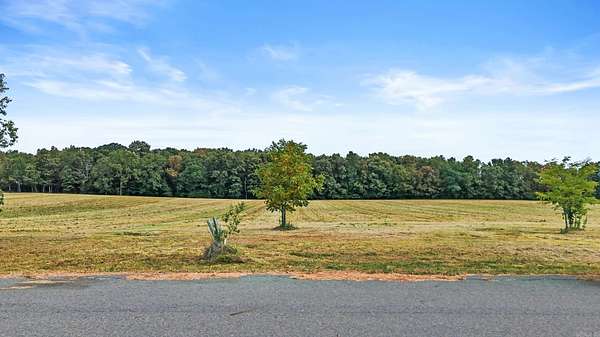 10 Acres of Land for Sale in Mayflower, Arkansas