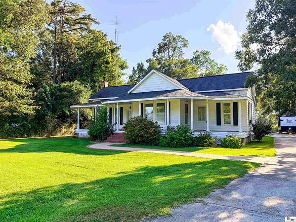 2 Acres of Land with Home for Sale in Winnsboro, Louisiana