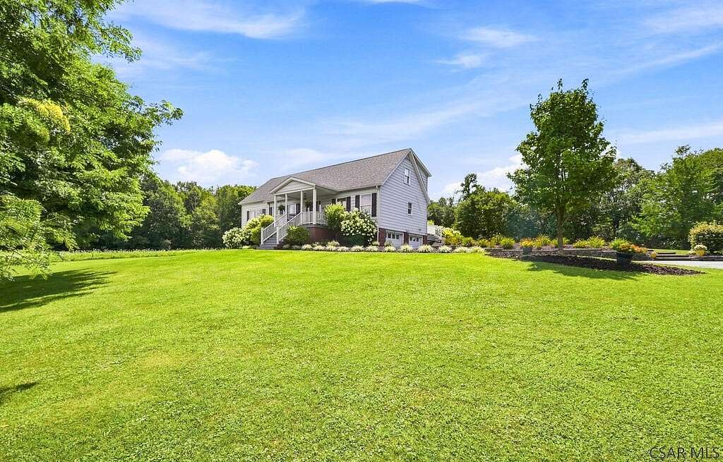 2.39 Acres of Land with Home for Sale in Johnstown, Pennsylvania