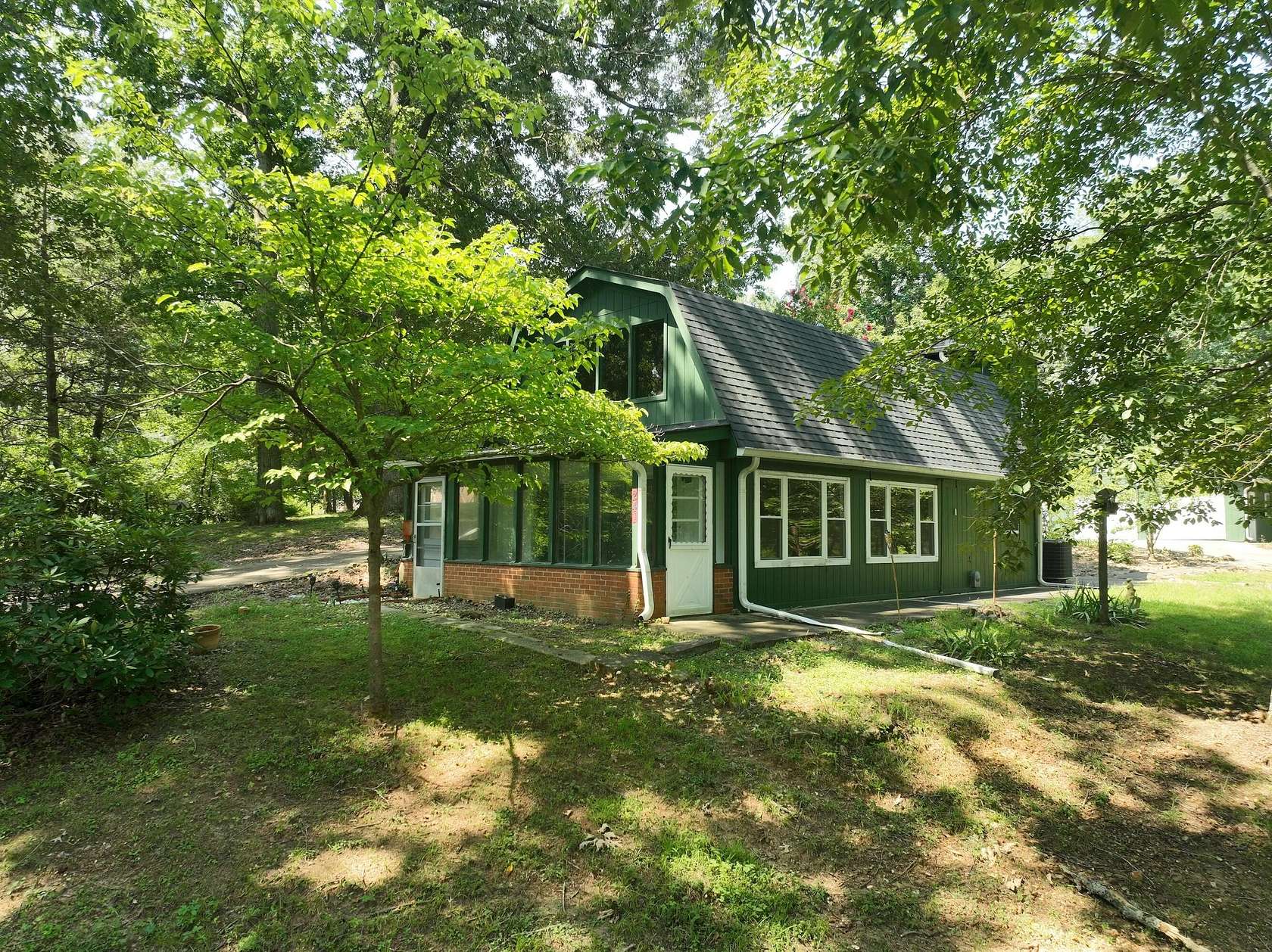 3.6 Acres of Land with Home for Sale in Cadiz, Kentucky