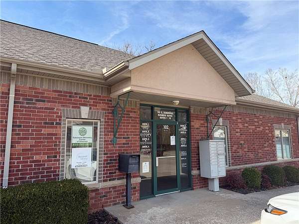 1.25 Acres of Improved Commercial Land for Lease in Fayetteville, Arkansas