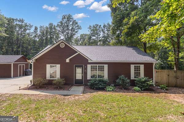 1.6 Acres of Land with Home for Sale in Senoia, Georgia
