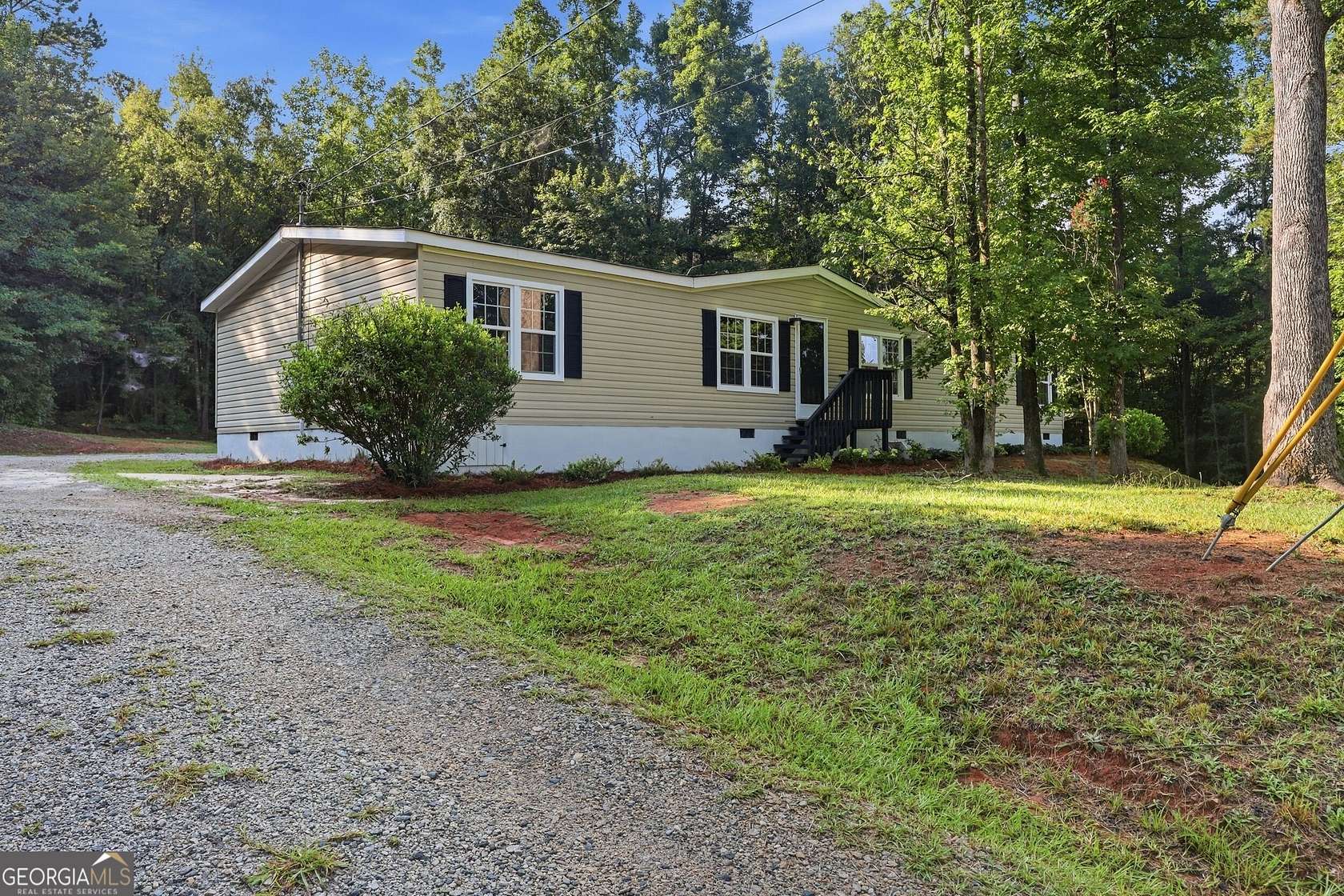 2.23 Acres of Land with Home for Sale in Toccoa, Georgia