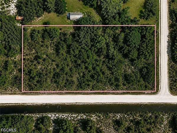 1.25 Acres of Land for Sale in Clewiston, Florida