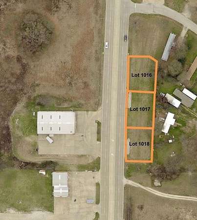 0.5 Acres of Land for Sale in Mabank, Texas