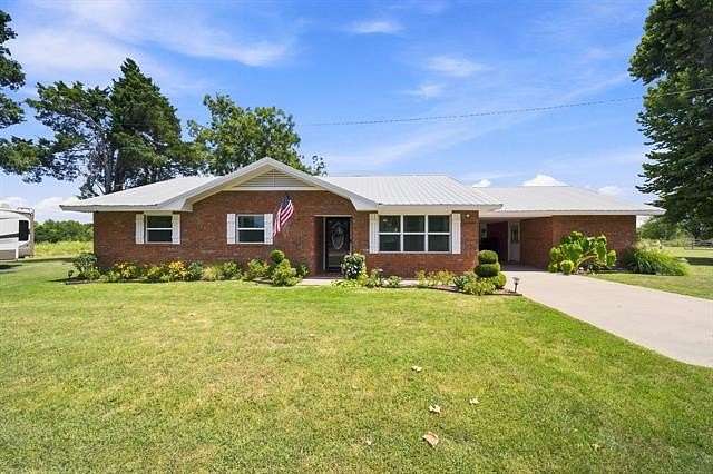 17.4 Acres of Land with Home for Sale in Okmulgee, Oklahoma
