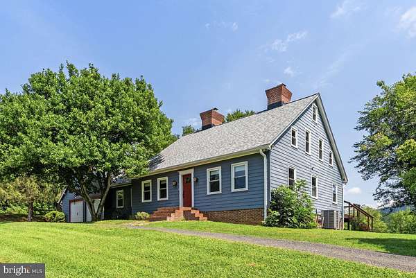 12 Acres of Land with Home for Sale in Marshall, Virginia