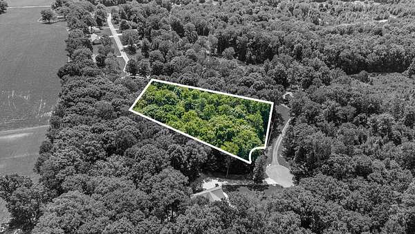 2 Acres of Residential Land for Sale in Paris, Tennessee