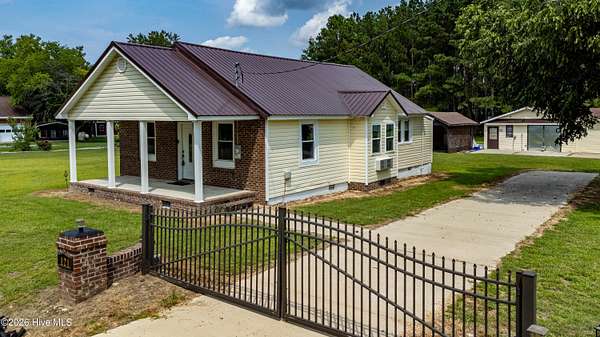 2 Acres of Land with Home for Sale in Murfreesboro, North Carolina
