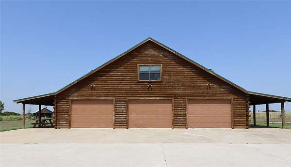 11.5 Acres of Land with Home for Lease in Krum, Texas