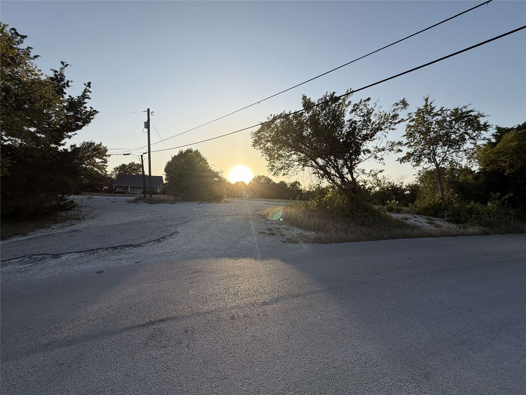 1.27 Acres of Mixed-Use Land for Sale in Midlothian, Texas