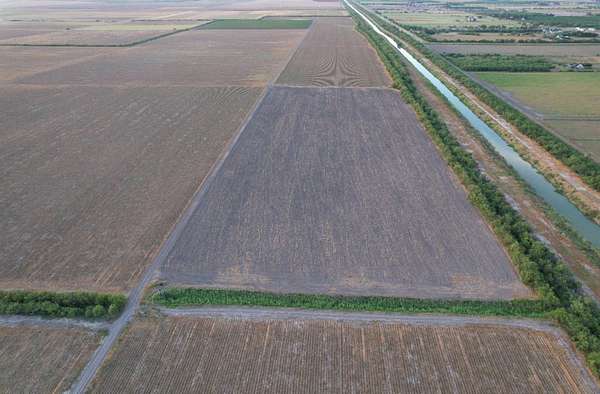 15 Acres of Agricultural Land for Sale in La Feria, Texas