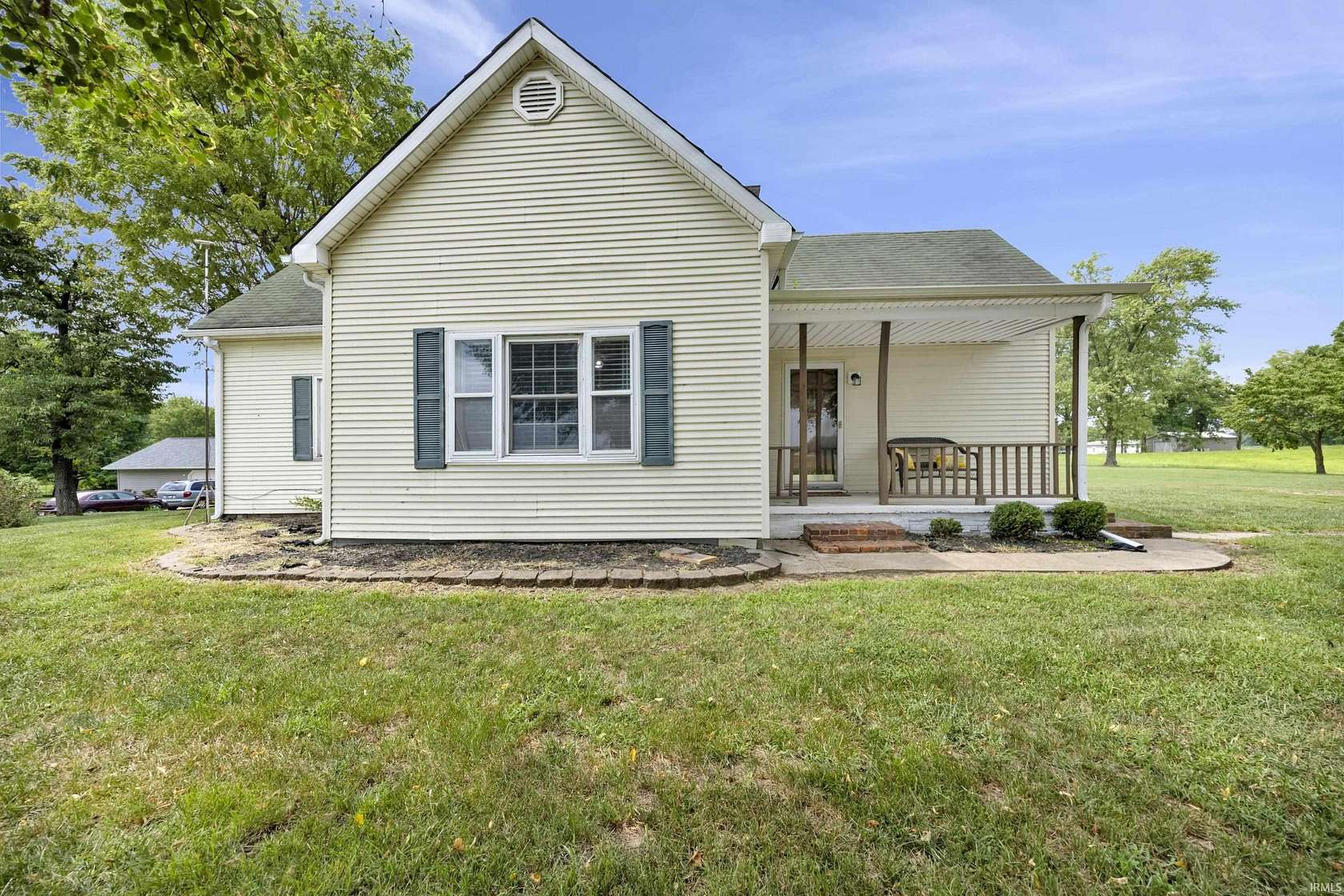2.77 Acres of Land with Home for Sale in Princeton, Indiana