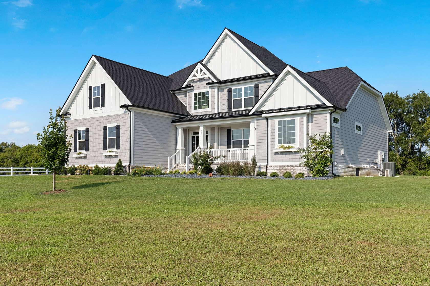 2.34 Acres of Land with Home for Sale in Gallatin, Tennessee