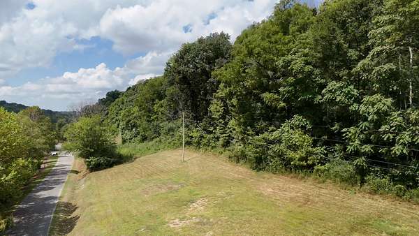 5 Acres of Residential Land for Sale in Columbia, Tennessee