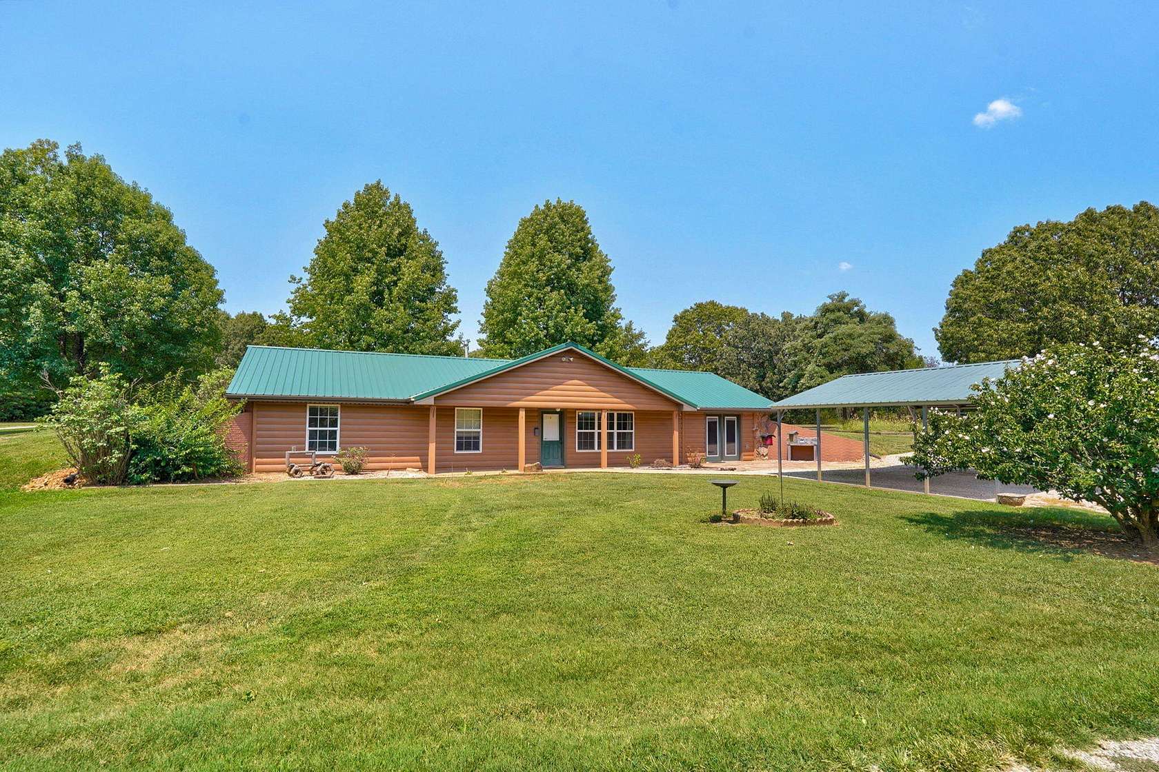 10.1 Acres of Recreational Land with Home for Sale in Mount Vernon, Missouri