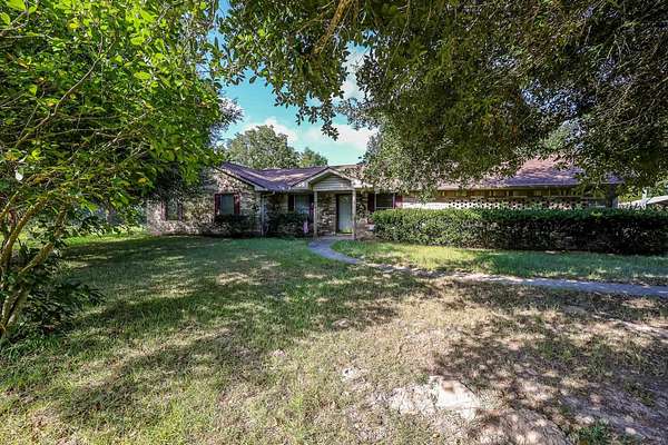227 Acres of Land with Home for Sale in Tenaha, Texas