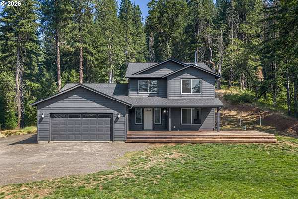 2.5 Acres of Land with Home for Sale in White Salmon, Washington