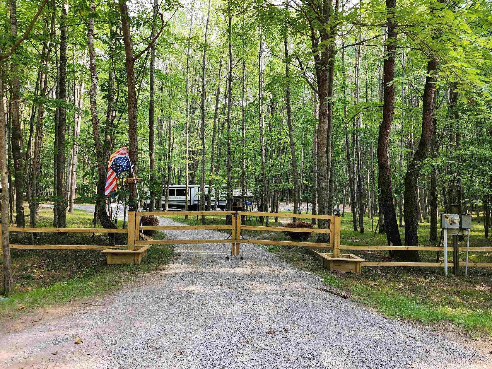 1.57 Acres of Residential Land for Sale in Farwell, Michigan