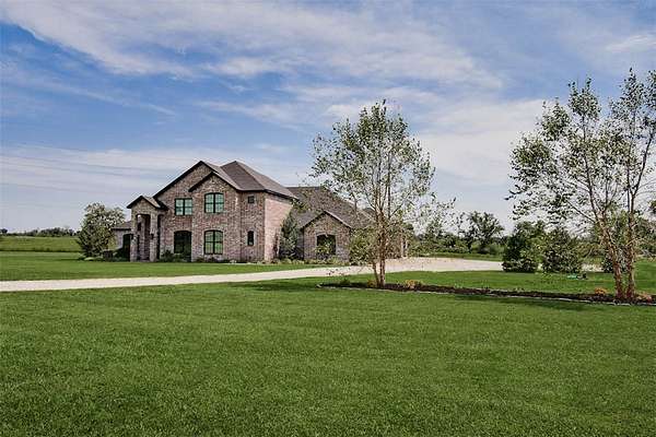 6 Acres of Land with Home for Sale in Bentonville, Arkansas