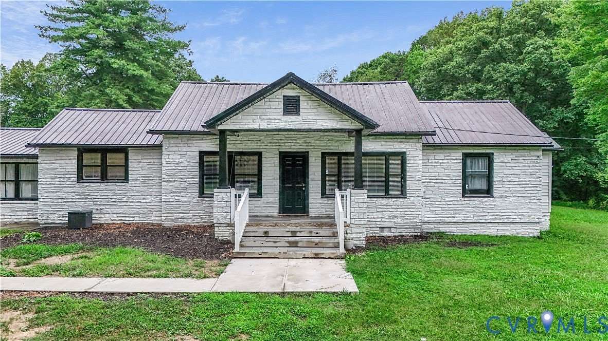 2 Acres of Land with Home for Sale in Dillwyn, Virginia