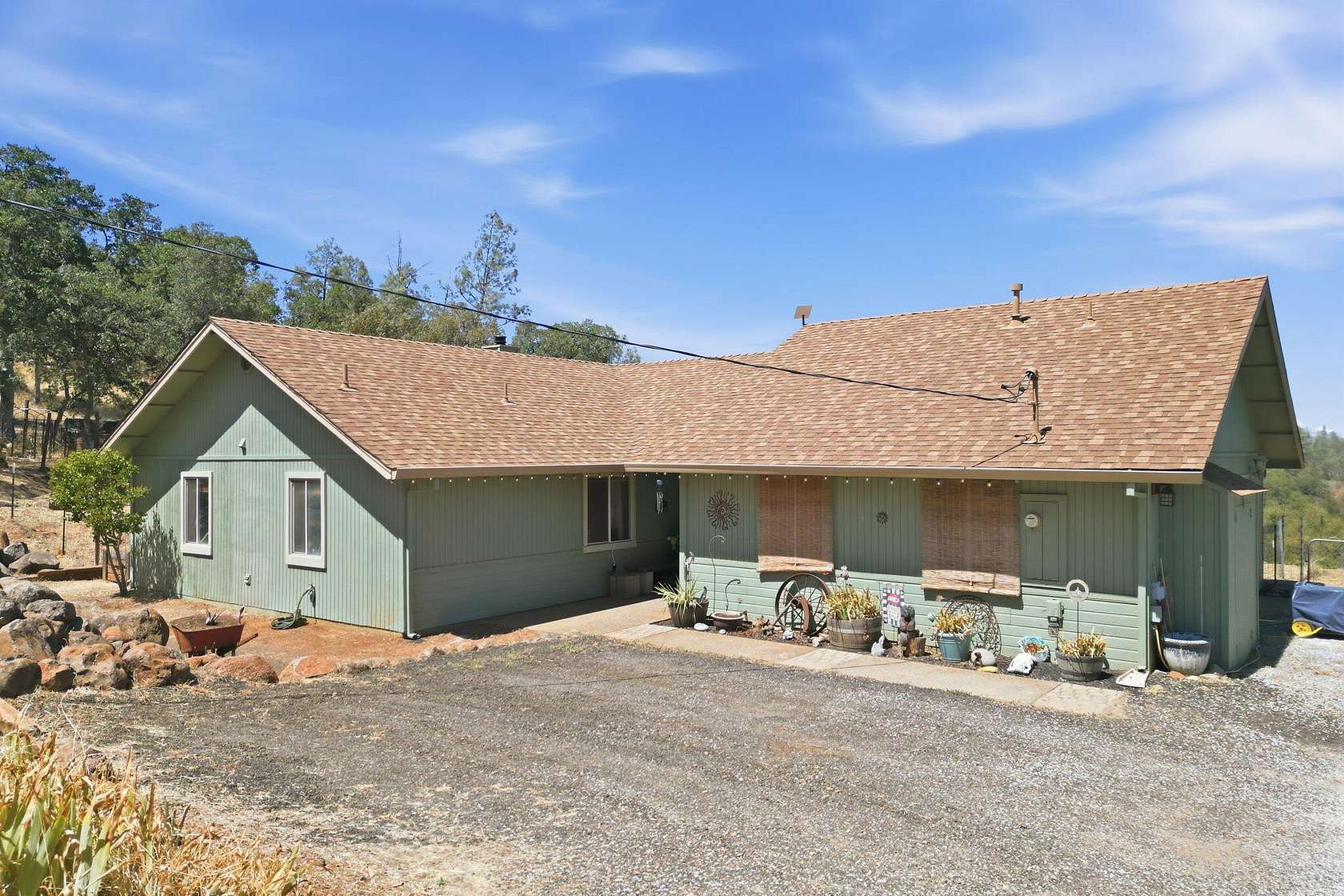 10 Acres of Land with Home for Sale in Shingletown, California