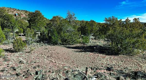 1 Acre of Residential Land for Sale in Williams, Arizona