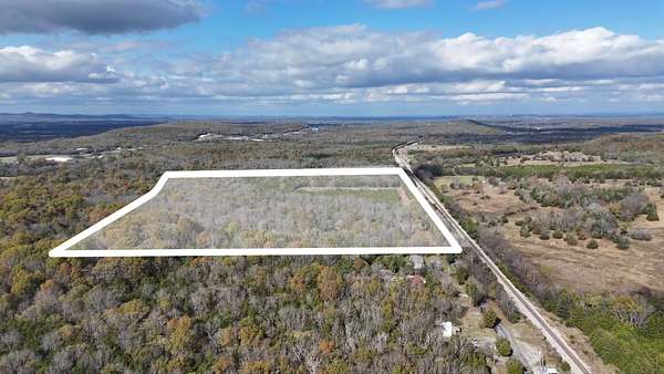 33.3 Acres of Land for Sale in Bell Buckle, Tennessee