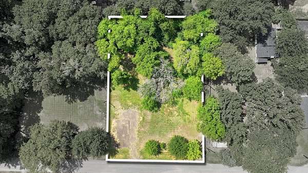 0.67 Acres of Mixed-Use Land for Sale in Longview, Texas