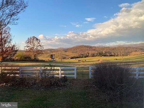 9.54 Acres of Land with Home for Lease in Woodville, Virginia