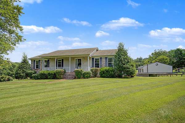 2.7 Acres of Land with Home for Sale in Cottontown, Tennessee