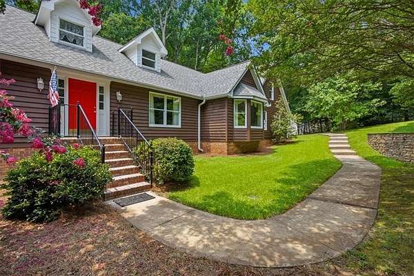 1.59 Acres of Land with Home for Sale in Marietta, Georgia