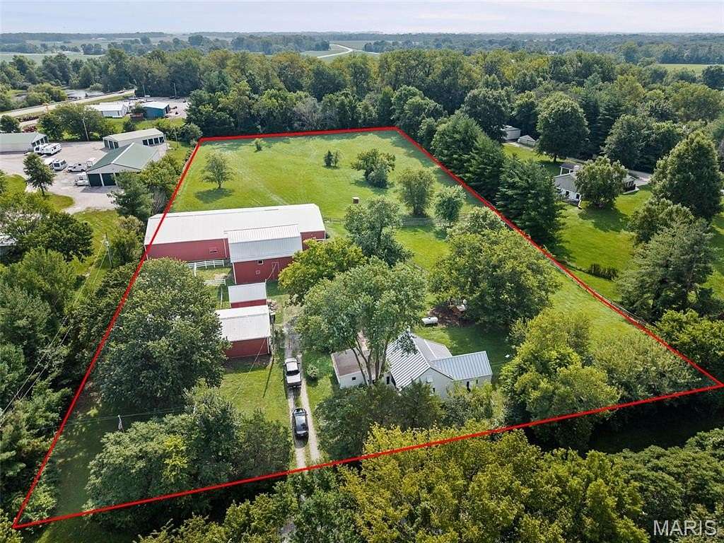 4.28 Acres of Land with Home for Sale in Millstadt, Illinois