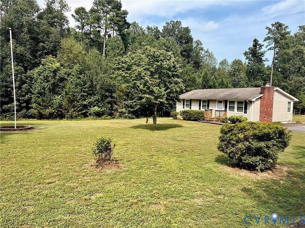 4.56 Acres of Land with Home for Sale in Beaverdam, Virginia
