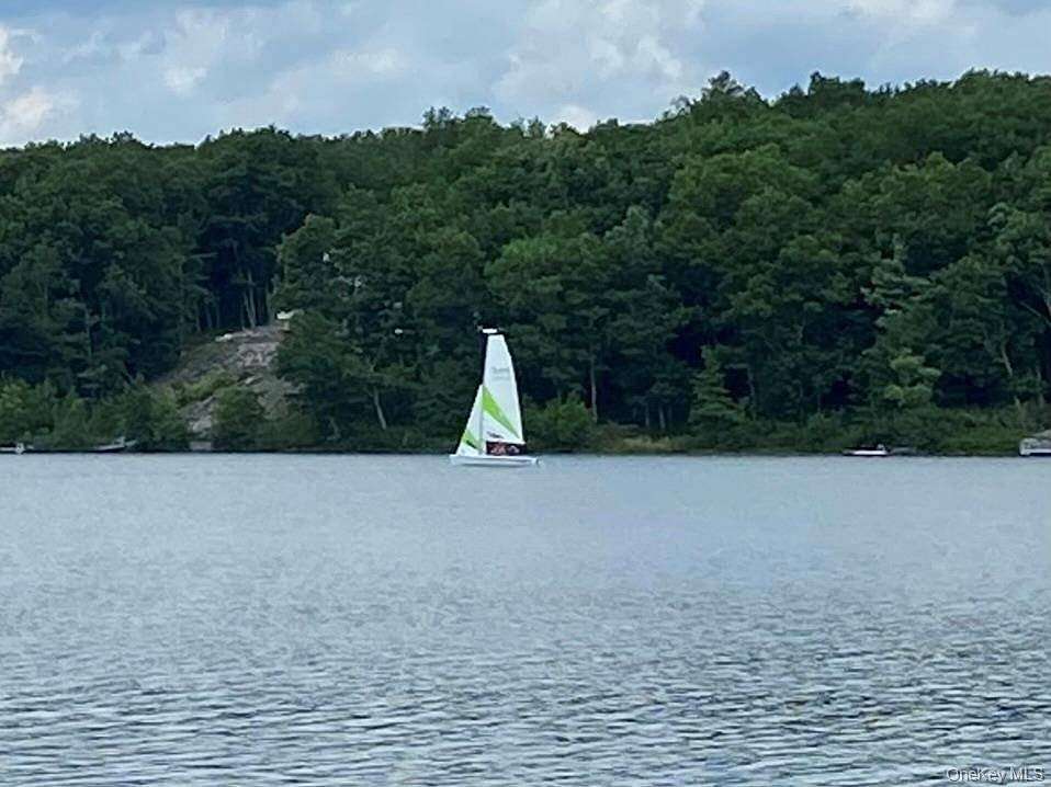 7.47 Acres of Residential Land for Sale in Barryville, New York