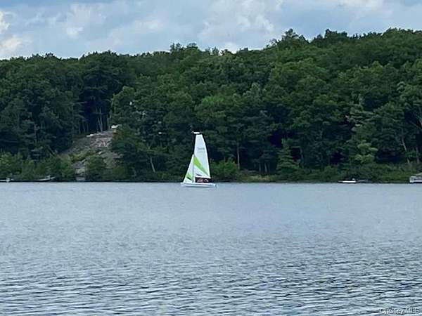 7.47 Acres of Residential Land for Sale in Barryville, New York