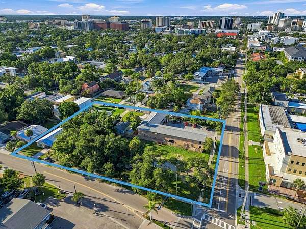 0.85 Acres of Residential Land for Sale in Sarasota, Florida