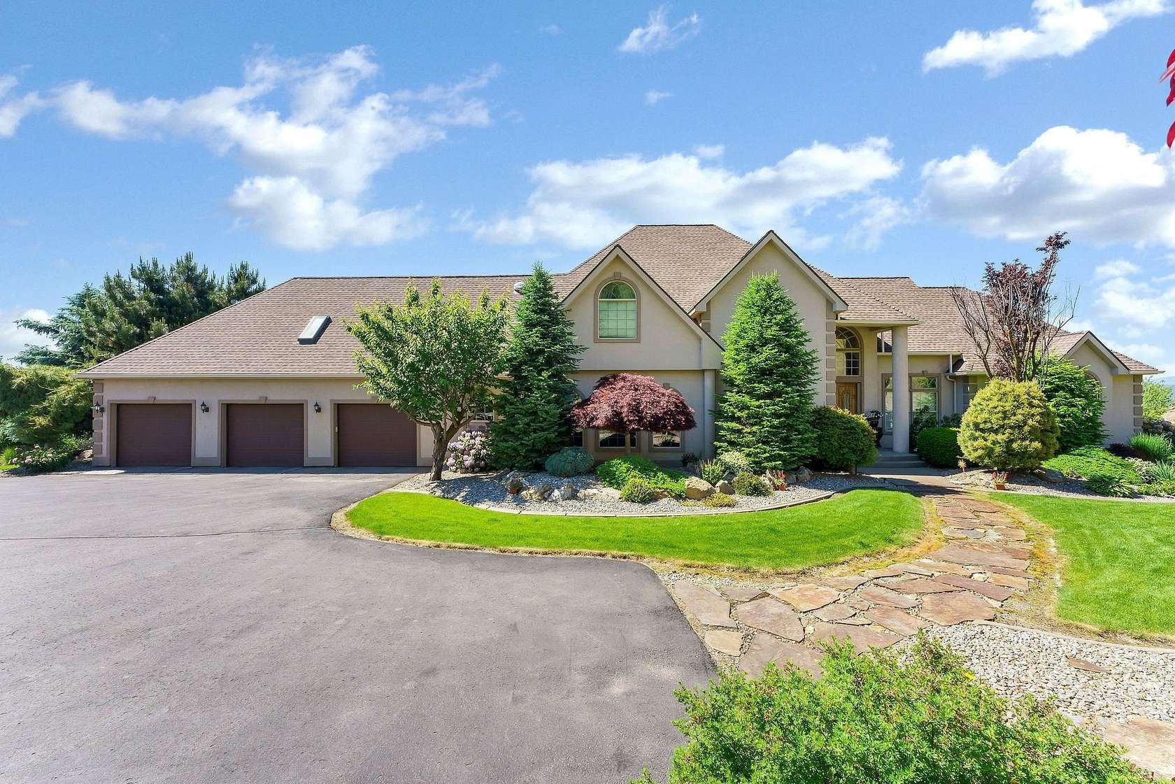 5.3 Acres of Land with Home for Sale in Liberty Lake, Washington