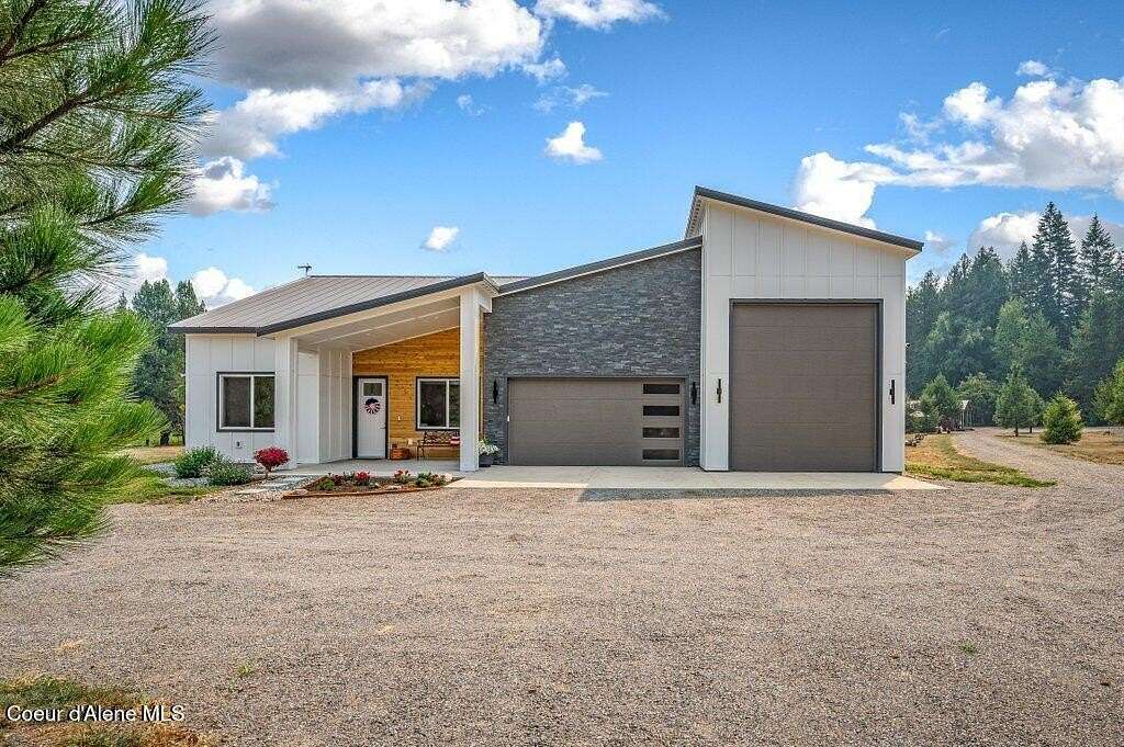 5.42 Acres of Land with Home for Sale in Sagle, Idaho
