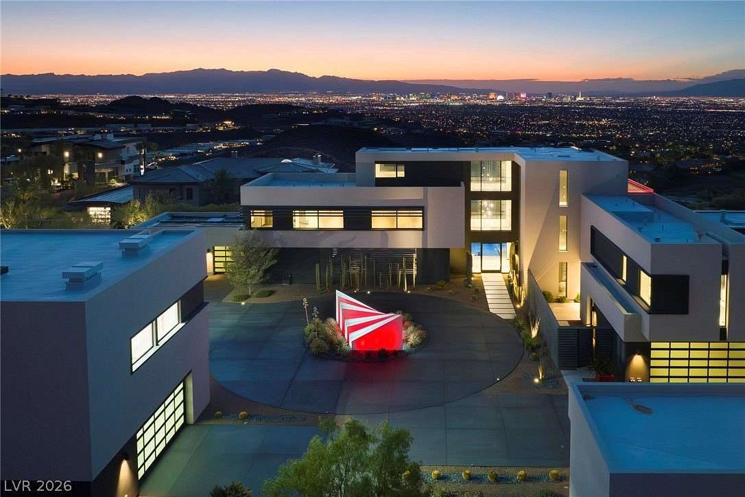 2.2 Acres of Land with Home for Lease in Henderson, Nevada