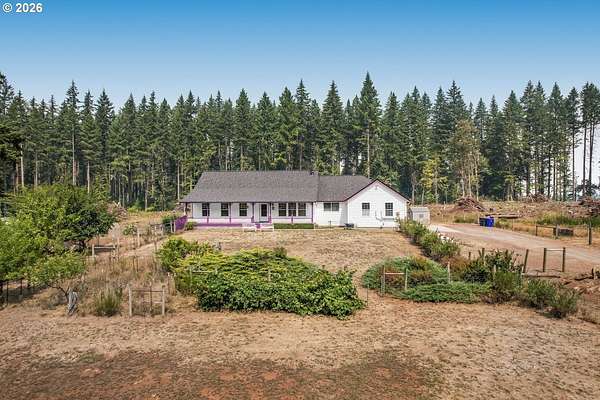 10.8 Acres of Land with Home for Sale in Beavercreek, Oregon